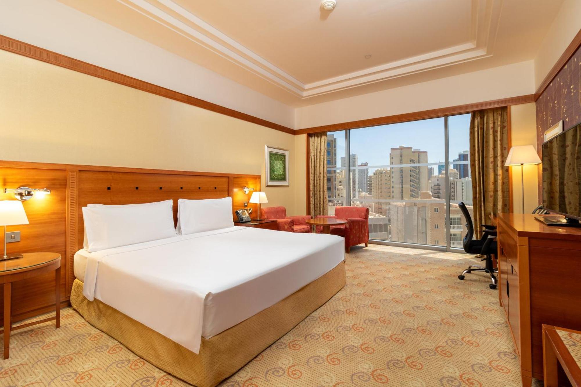 Holiday Inn Kuwait By Ihg Kuwait City Exterior foto